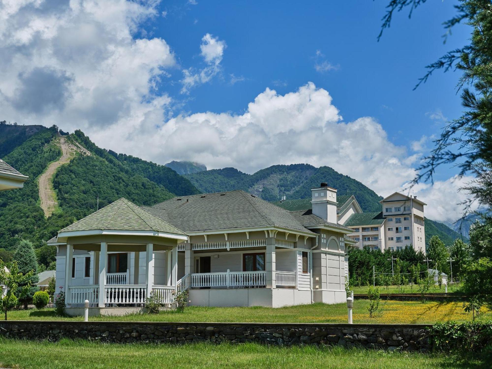 Qafqaz Riverside Hotel Gabala Exterior photo